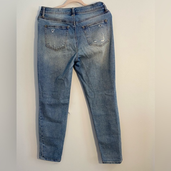 Ripped Mom Jeans - Picture 2 of 7